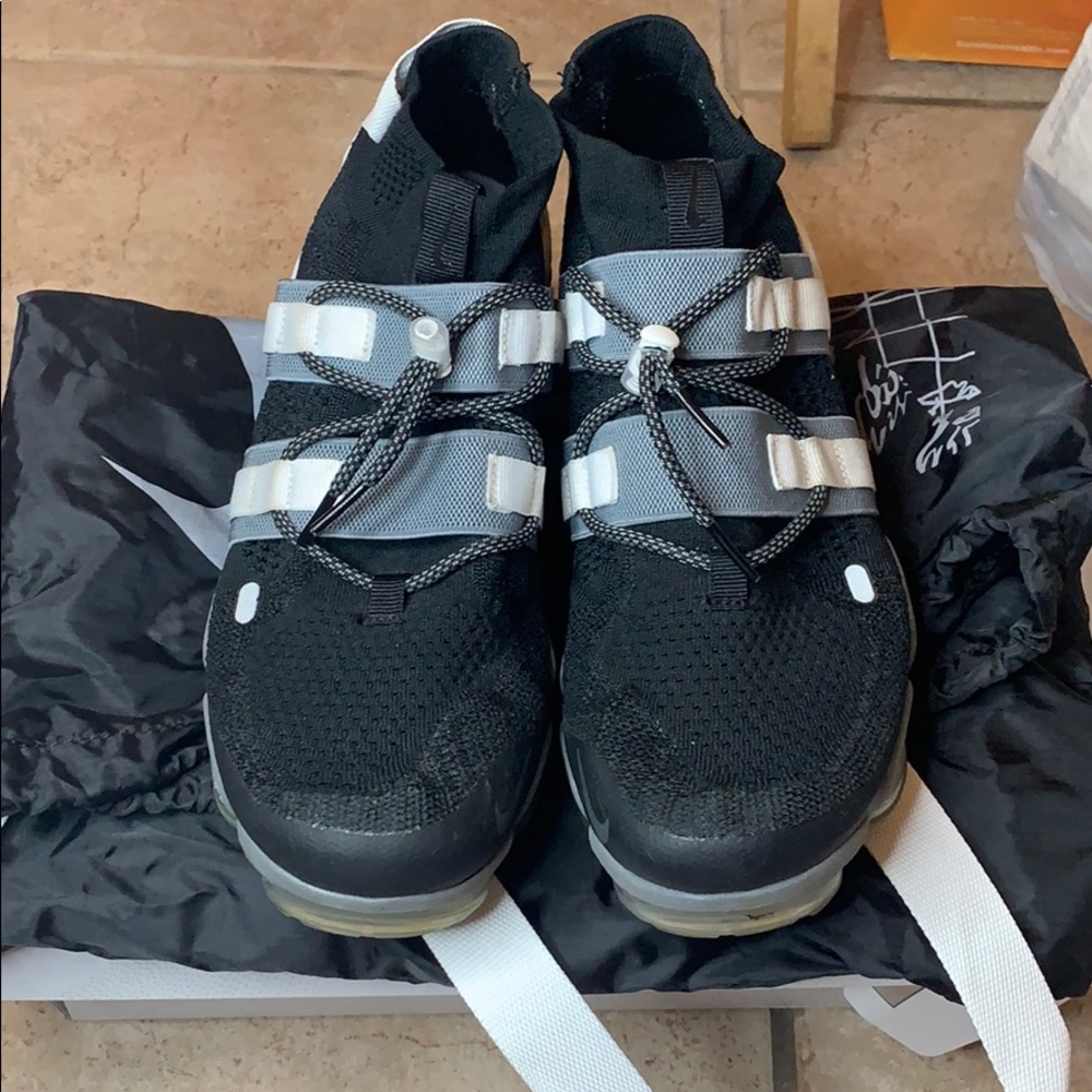 Vapor Max - Picture 3 of 4